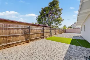 3850 E Poinsettia Dr, Phoenix, AZ 85028 - Photo 32