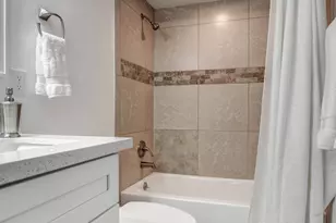 3135 N 34th St, Phoenix, AZ 85018 - Photo 10