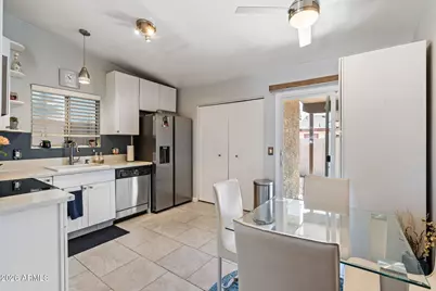 421 E Behrend Drive E, Phoenix, AZ 85024 - Photo 4