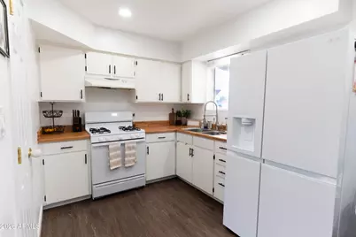 14002 N 3rd Avenue, El Mirage, AZ 85335 - Photo 12