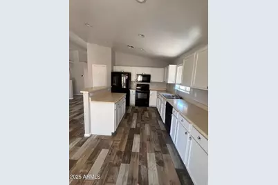 22264 N Kingston Drive, Maricopa, AZ 85138 - Photo 8