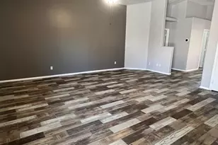 22264 N Kingston Dr, Maricopa, AZ 85138 - Photo 4