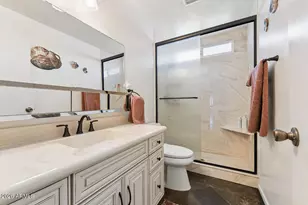 4701 W Greenway Rd, Glendale, AZ 85306 - Photo 14