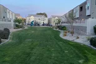 2264 W Laurie Ln, Phoenix, AZ 85021 - Photo 10