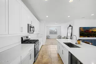 5913 S 25th Ln, Phoenix, AZ 85041 - Photo 26
