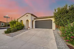 5913 South 25th Lane, Phoenix, AZ 85041 - Photo 2