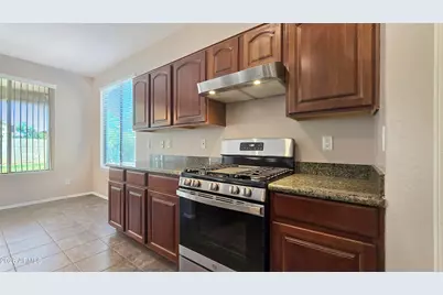 14821 W Roanoke Avenue, Goodyear, AZ 85395 - Photo 10