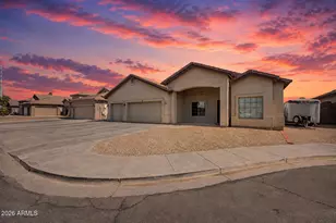 1117 W Michigan Ave, Phoenix, AZ 85023 - Photo 1