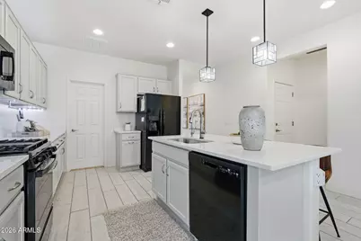 5718 W Jones Avenue, Phoenix, AZ 85043 - Photo 14