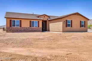 17965 N Stonebluff Rd, Maricopa, AZ 85139 - Photo 2