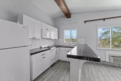 692 W Wickenburg Way #Apt C, Wickenburg, AZ 85390 - Photo 4