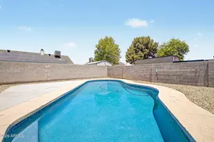 8556 W Charter Oak Rd, Peoria, AZ 85381 - Photo 28