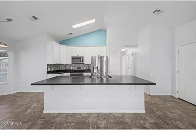 8556 W Charter Oak Road, Peoria, AZ 85381 - Photo 10