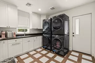 301 E 14th St, Tempe, AZ 85281 - Photo 24