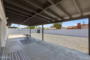 1647 E Palmcroft Dr, Tempe, AZ 85282 - Photo 18