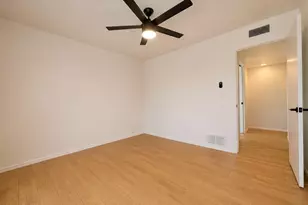 237 W Denton Ln, Phoenix, AZ 85013 - Photo 10