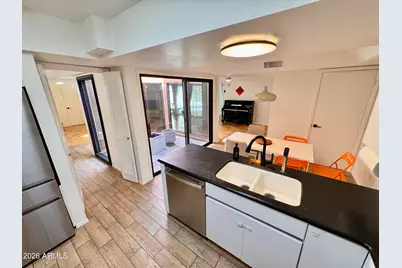 237 W Denton Lane, Phoenix, AZ 85013 - Photo 26