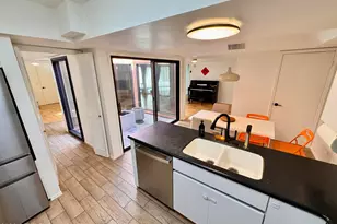 237 W Denton Ln, Phoenix, AZ 85013 - Photo 26