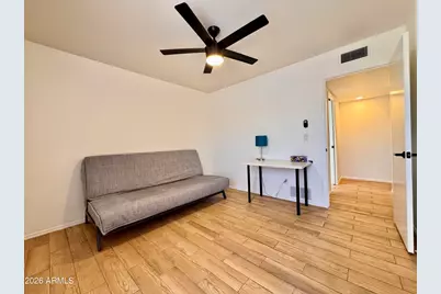 237 W Denton Lane, Phoenix, AZ 85013 - Photo 8