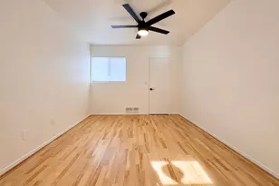 237 W Denton Ln, Phoenix, AZ 85013 - Photo 18