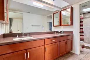 237 W Denton Ln, Phoenix, AZ 85013 - Photo 32