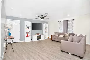 7714 W Osborn Rd, Phoenix, AZ 85033 - Photo 14