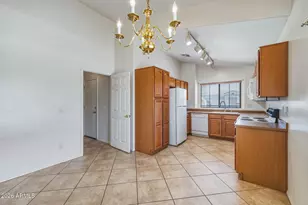 15962 W Acapulco Ln, Surprise, AZ 85379 - Photo 10