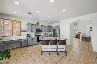 13355 W Mauna Loa Lane, Surprise, AZ 85379 - Photo 14