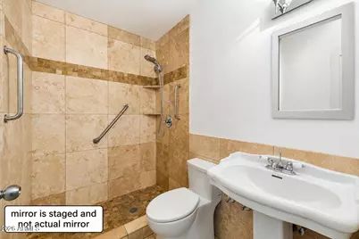 2240 W Paradise Drive, Phoenix, AZ 85029 - Photo 10