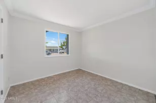2240 W Paradise Dr, Phoenix, AZ 85029 - Photo 14