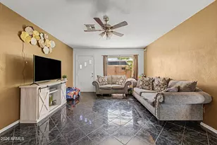6909 W Wolf St, Phoenix, AZ 85033 - Photo 8