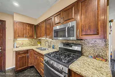 6909 W Wolf Street, Phoenix, AZ 85033 - Photo 12