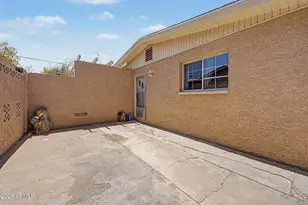 6909 W Wolf St, Phoenix, AZ 85033 - Photo 24