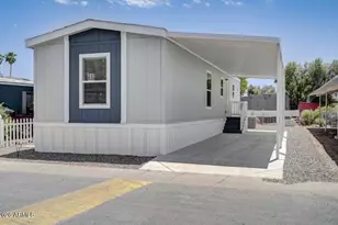 2060 N Center St, Mesa, AZ 85201 - Photo 2