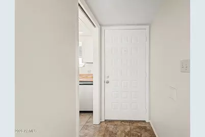 414 E Linda Lane #D, Gilbert, AZ 85234 - Photo 4