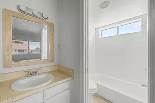 414 E Linda Ln, Gilbert, AZ 85234 - Photo 18