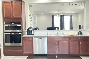 9512 W Fallen Leaf Ln, Peoria, AZ 85383 - Photo 6