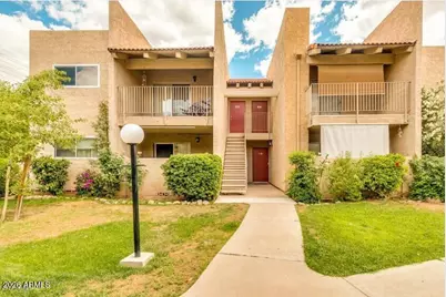 5525 E Thomas Road #R13, Phoenix, AZ 85018 - Photo 1