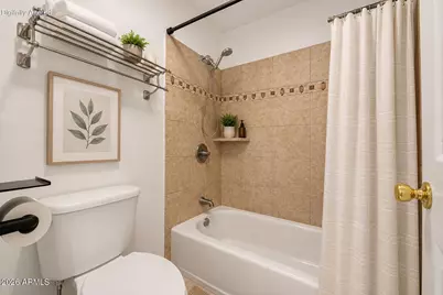 5525 E Thomas Road #R13, Phoenix, AZ 85018 - Photo 12