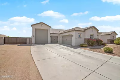 549 W Haxtun Street, San Tan Valley, AZ 85143 - Photo 4