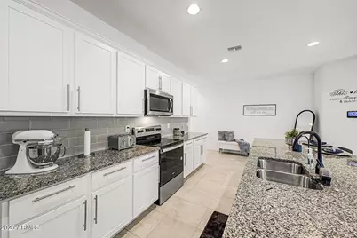 2516 W Seaver Avenue, Apache Junction, AZ 85120 - Photo 14