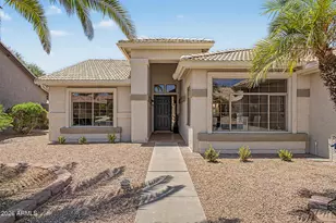9043 E Coopers Hawk Dr, Sun Lakes, AZ 85248 - Photo 2