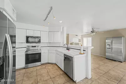 13166 W Cypress Street, Goodyear, AZ 85395 - Photo 14