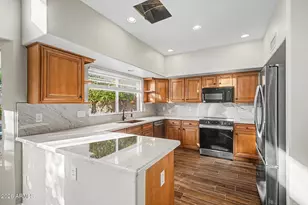 4522 E Rowel Rd, Phoenix, AZ 85050 - Photo 10
