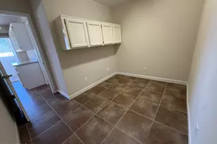 1301 E Rowlands Ln, Phoenix, AZ 85022 - Photo 14