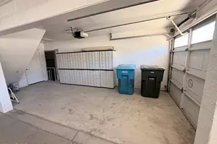 1301 E Rowlands Ln, Phoenix, AZ 85022 - Photo 16