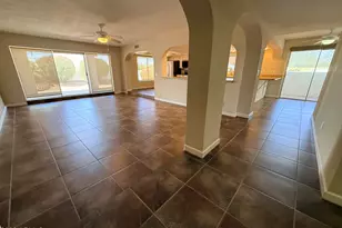 1301 E Rowlands Ln, Phoenix, AZ 85022 - Photo 8