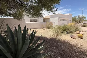 1301 E Rowlands Ln, Phoenix, AZ 85022 - Photo 1