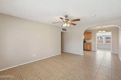 2416 W Stella Lane, Phoenix, AZ 85015 - Photo 4