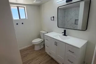 7763 N 19th Dr, Phoenix, AZ 85021 - Photo 12